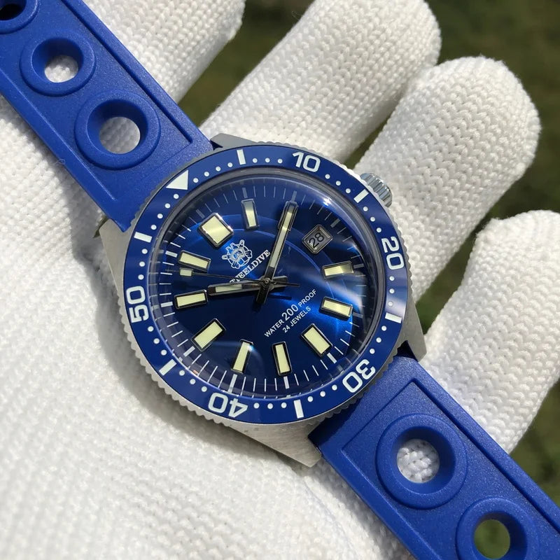 STEELDIVE Men Diver Watch 62Mas Automatic Mechanical Wristwatch 20ATM Waterproof BGW-9 Luminous Sapphire NH35 Ceramic Bezel
