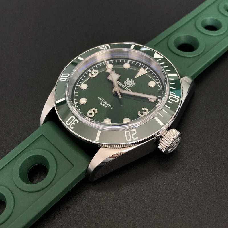 STEELDIVE Men Automatic Watch 41.1mm Diver Mechanical Wristwatch 20ATM Waterproof BGW-9 Luminous Ceramic Bezel NH35