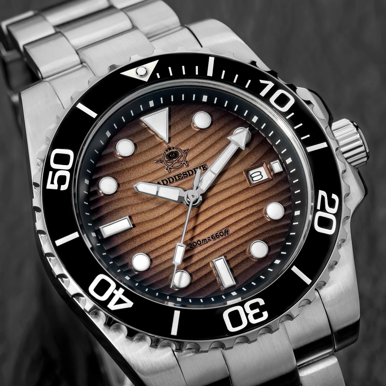 ADDIESDIVE AD2537 Quartz Dive Watch – 3D Desert Texture Dial, BGW9 Lume, 200m Water Resistant