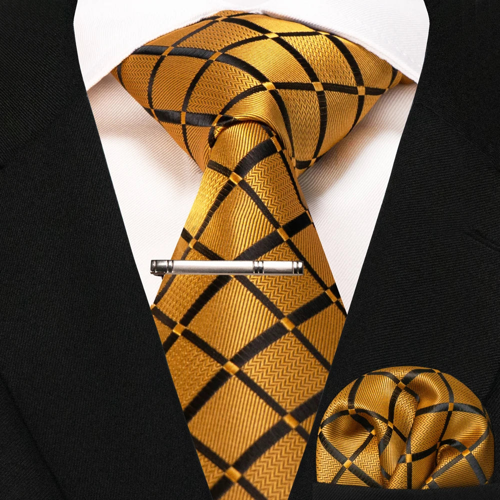 Men's Plaid Necktie Set – Tie, Pocket Square & Clip | 8cm