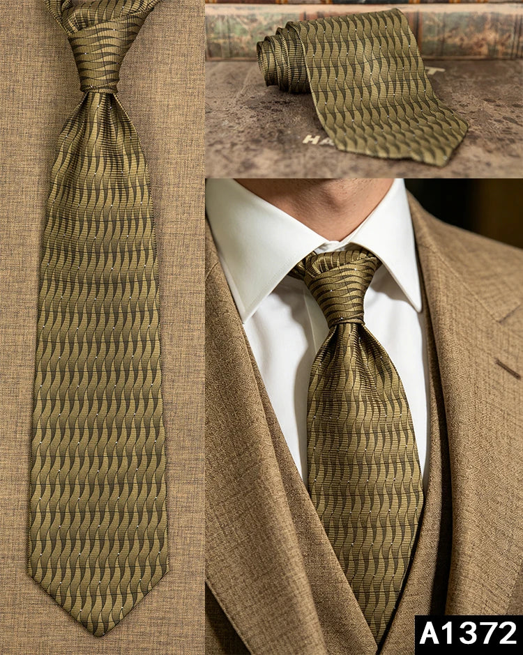 100% Silk Men's Printed Necktie – Vintage & Novelty Collection
