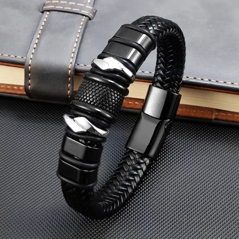 2025 New Style Domineering Hand-woven Combination Accessory Stainless Steel Men's Leather Bracelet Fashion Man Jewelry Wholesale