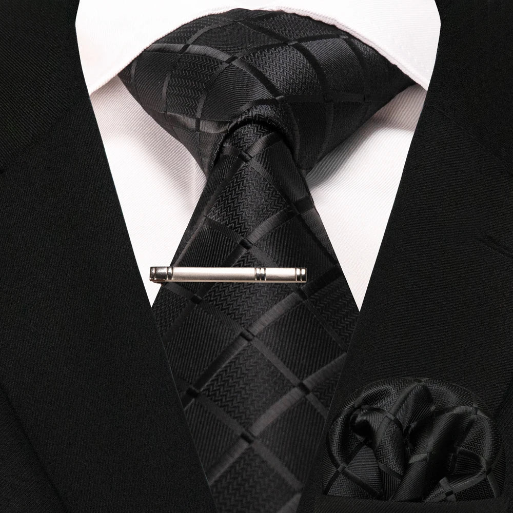 Men's Plaid Necktie Set – Tie, Pocket Square & Clip | 8cm